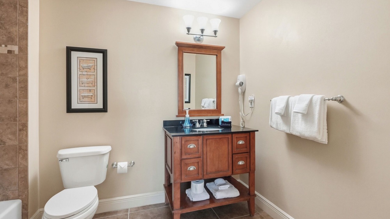 Photo of Bathroom in El Centro Beach
