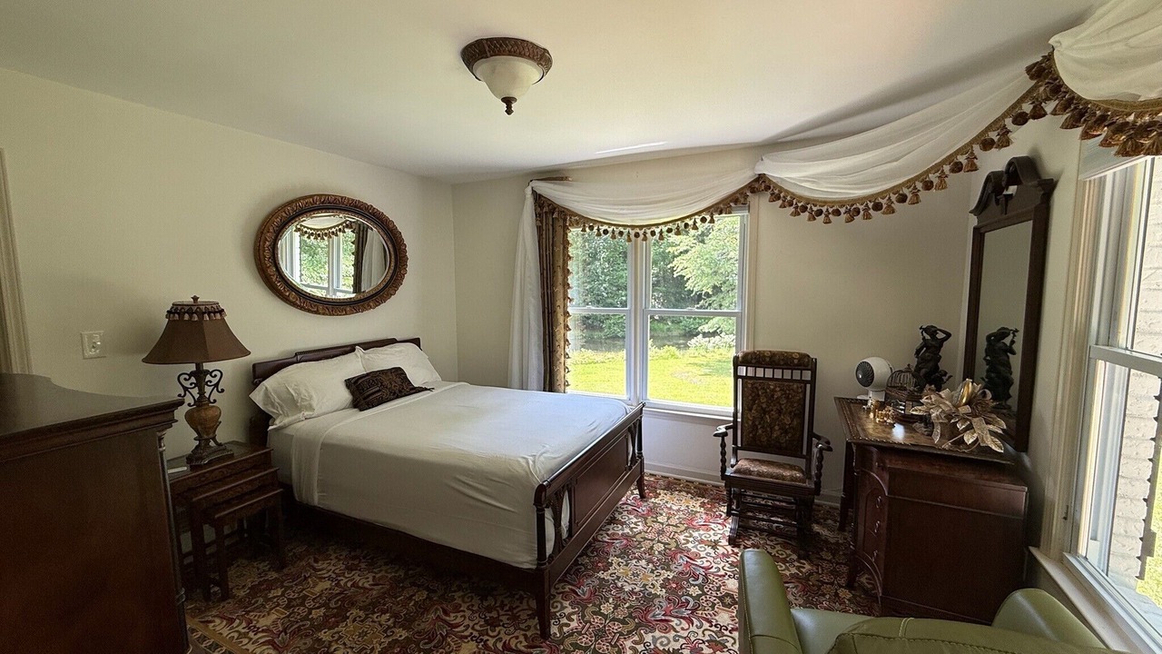 Photo of Bedroom in Hampton