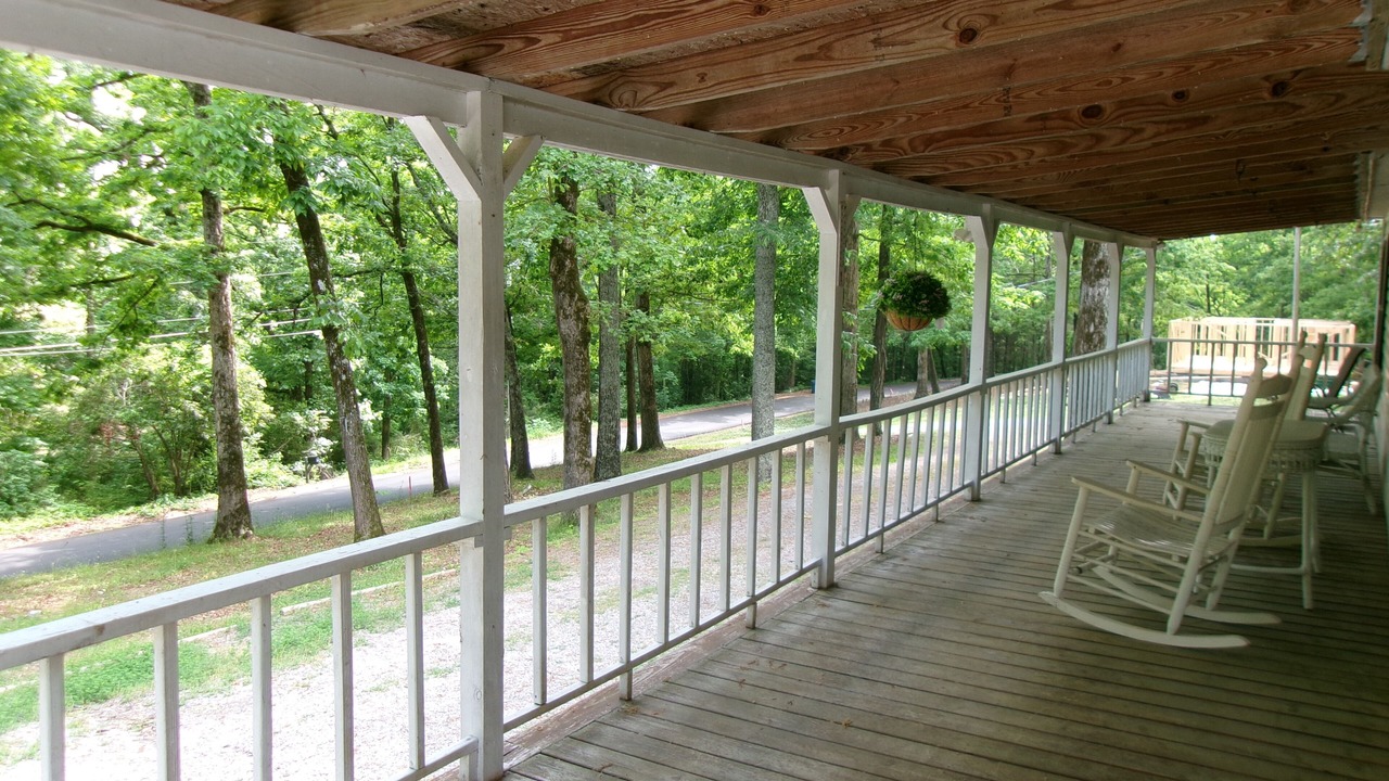 Photo of Patio Balcony in Groveoak