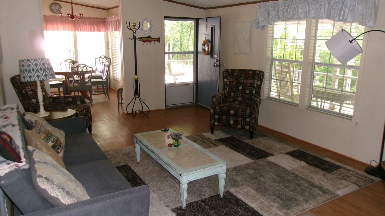 Photo of Livingroom in Groveoak