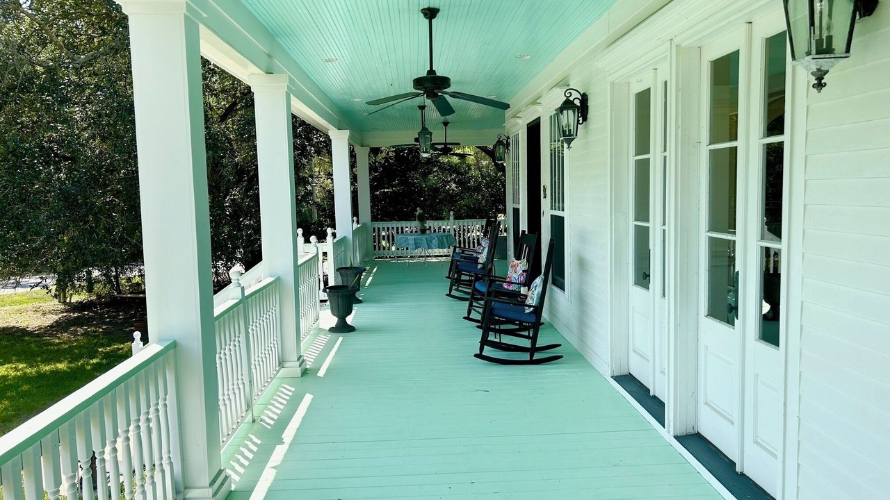 Photo of Patio Balcony in Waveland