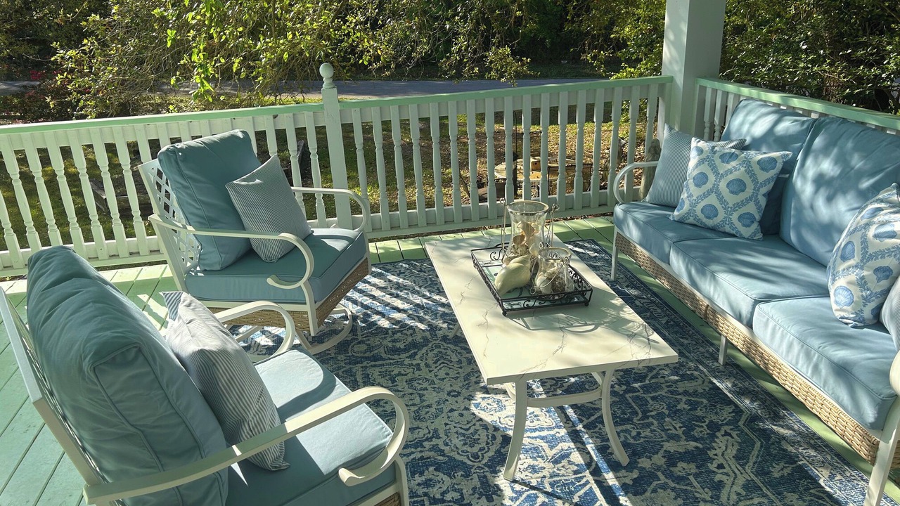 Photo of Patio Balcony in Waveland