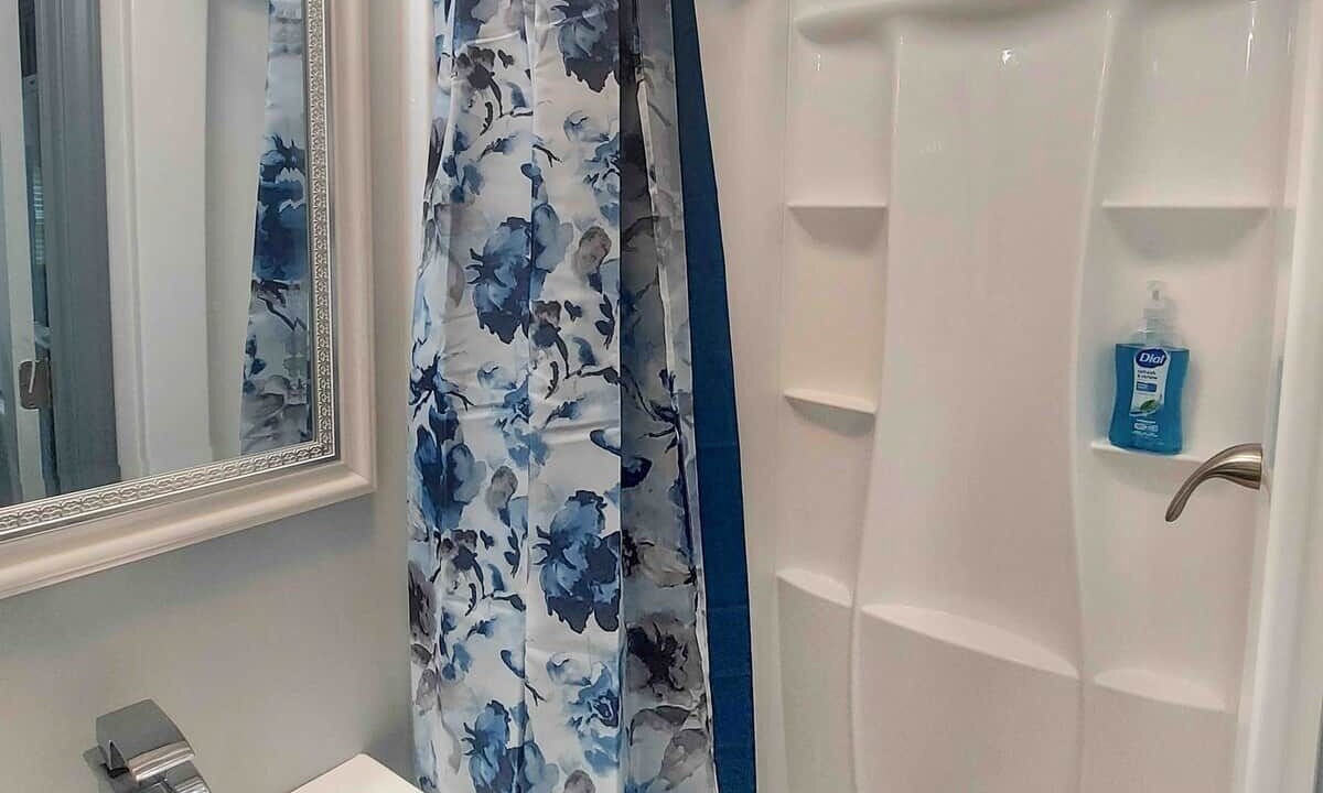 Photo of Bathroom in Autaugaville