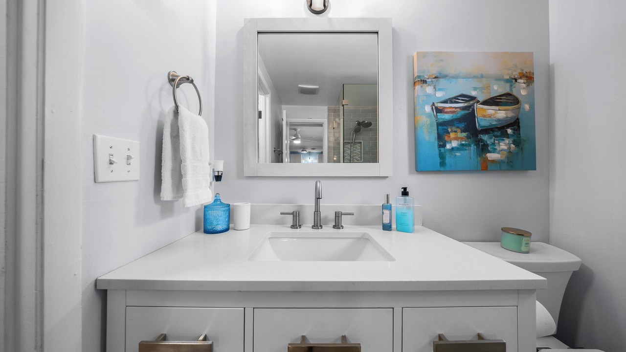 Photo of Bathroom in Candler