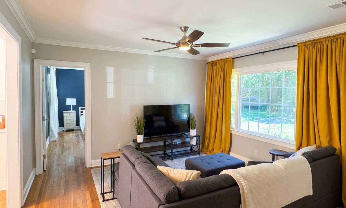 Photo of Livingroom in Lindridge-Martin Manor
