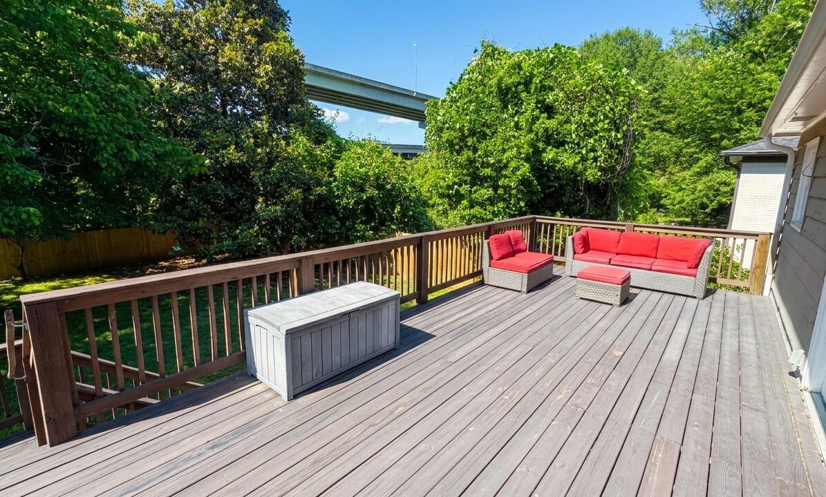 Photo of Patio Balcony in Lindridge-Martin Manor