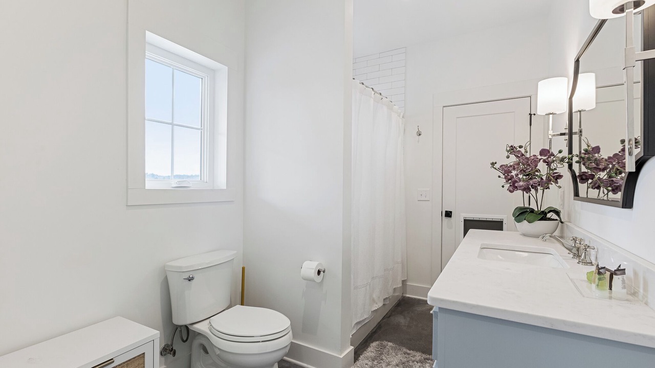 Photo of Bathroom in Crane Hill
