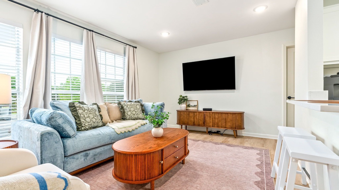Photo of Livingroom in Auburn