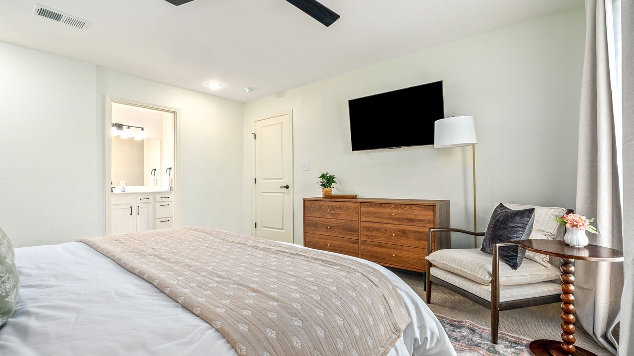 Photo of Bedroom in Auburn
