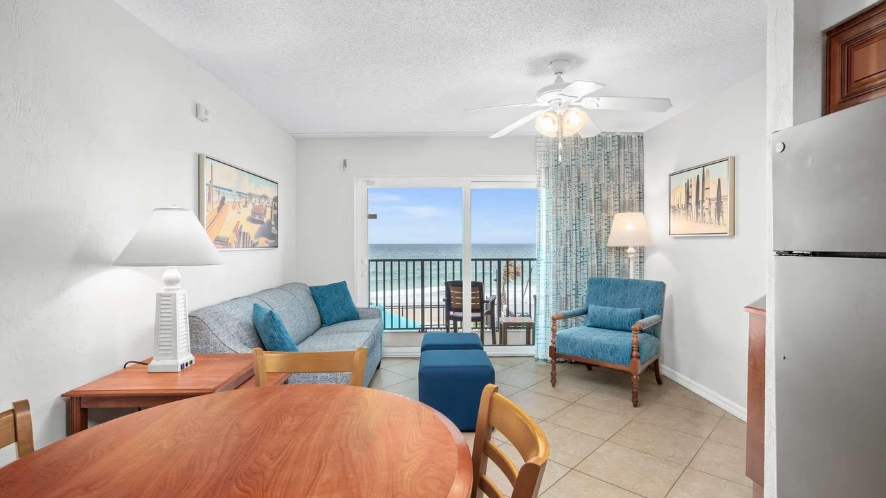 Photo of Livingroom in Ormond Beach