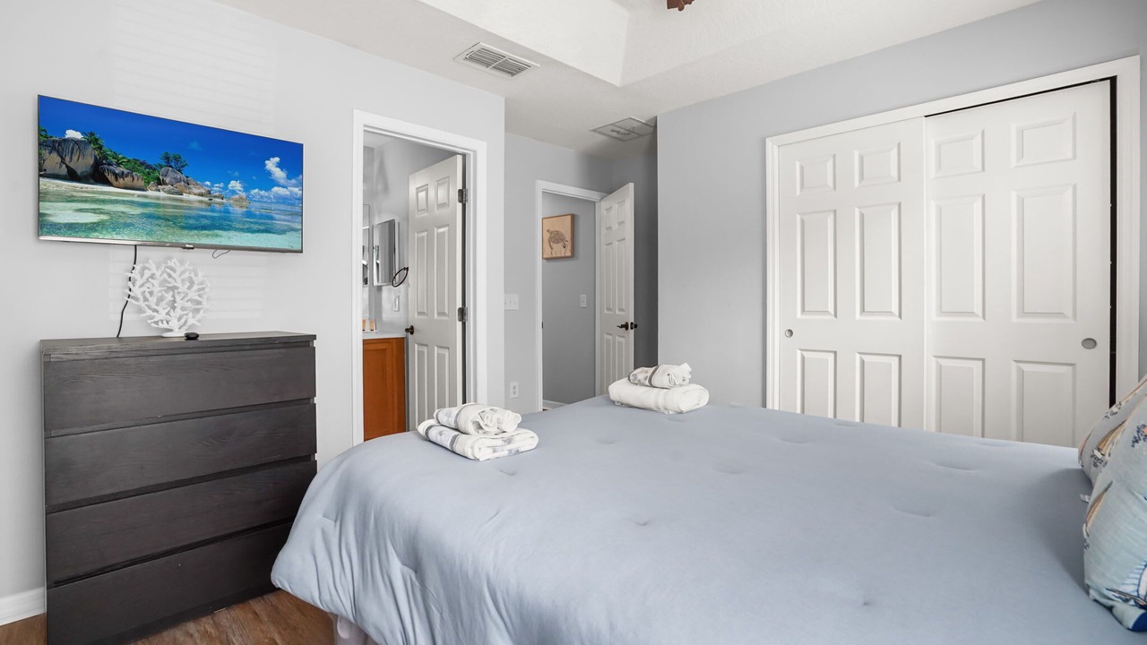 Photo of Bedroom in Crestwynd Bay