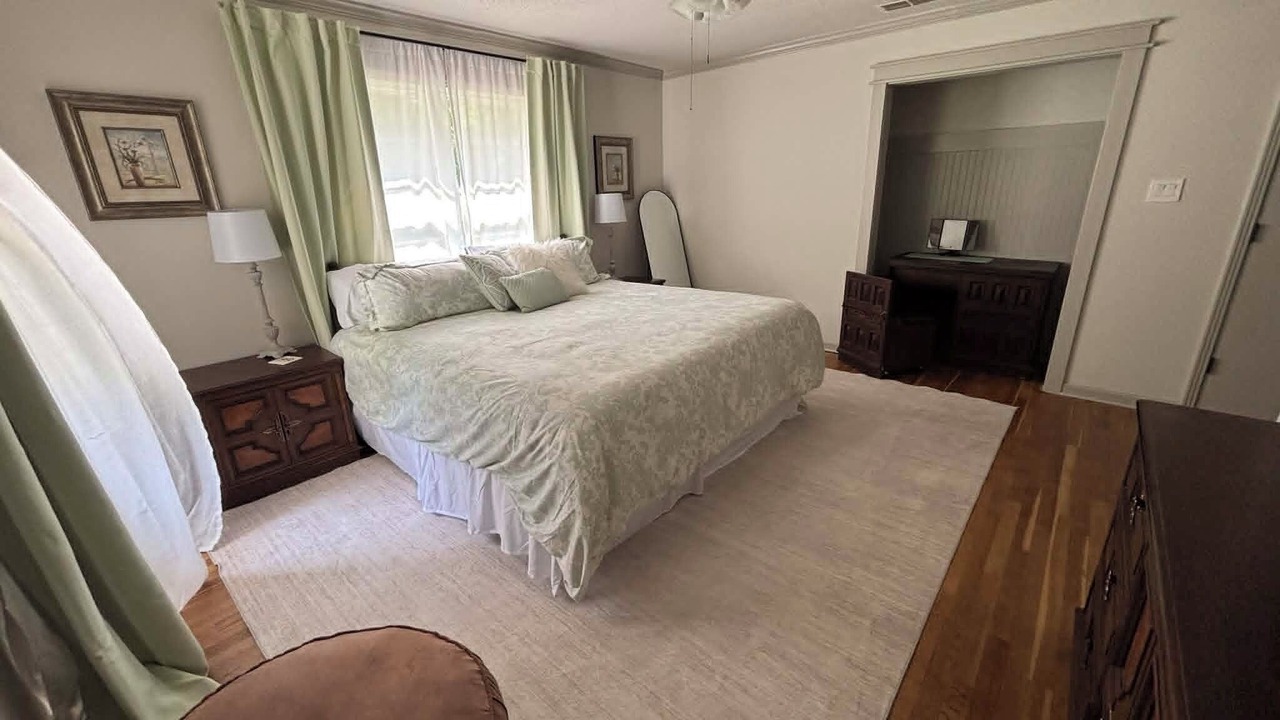 Photo of Bedroom in Winterville