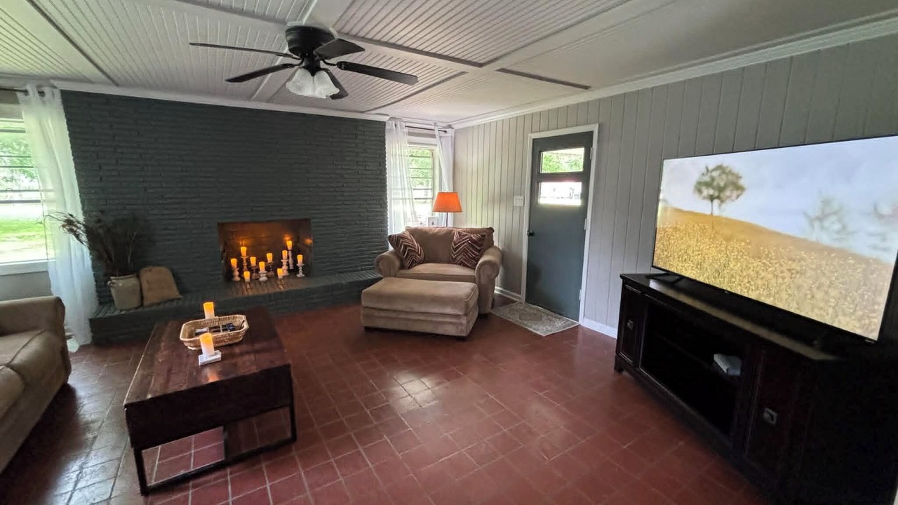 Photo of Livingroom in Winterville