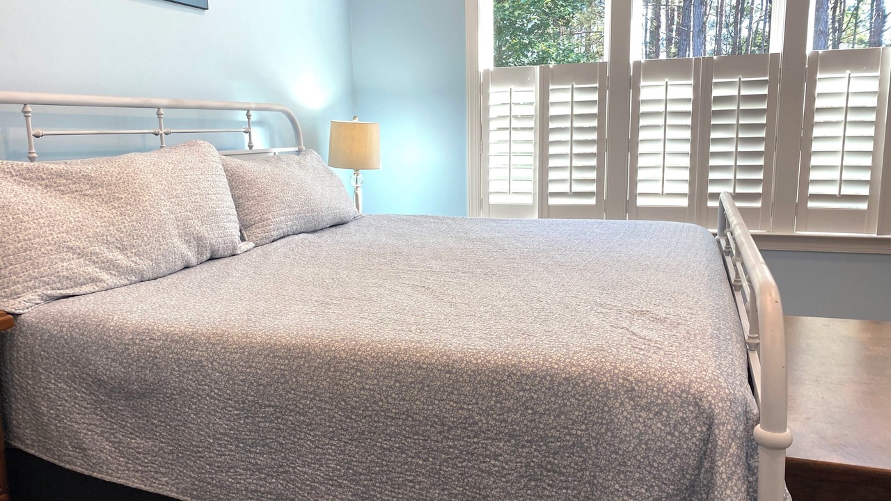 Photo of Bedroom in Appling