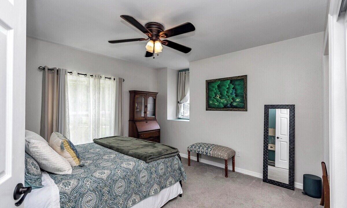 Photo of Bedroom in Fellowship
