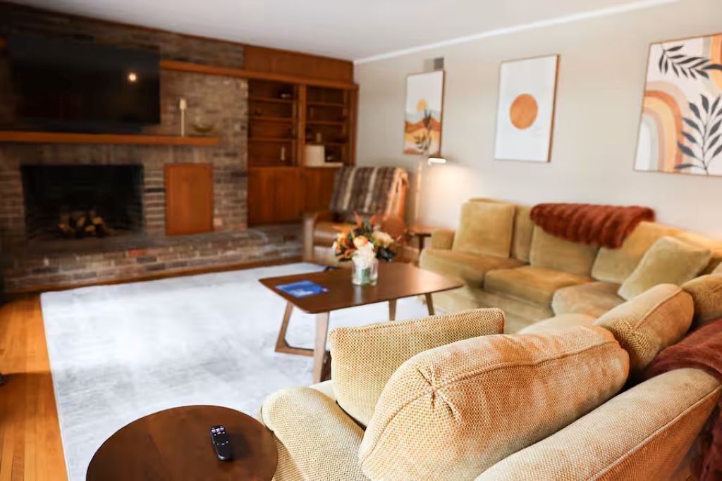 Photo of Livingroom in Montgomery