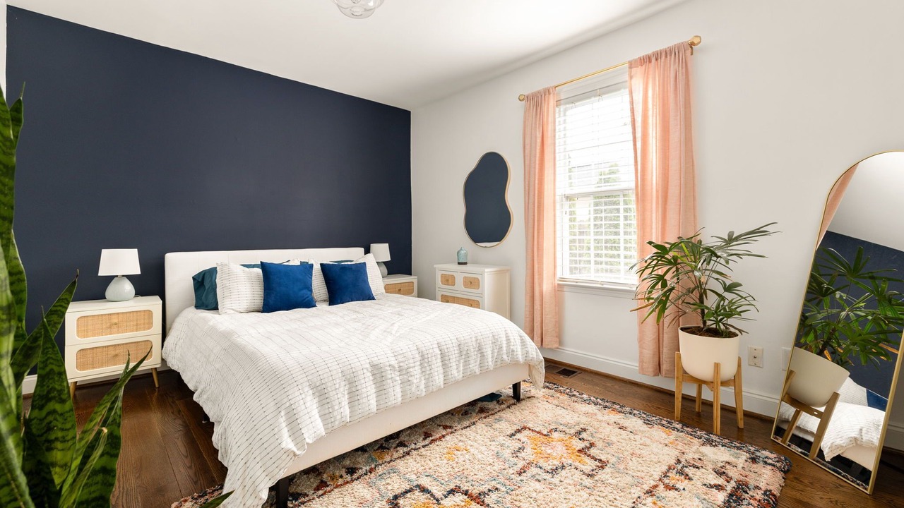 Photo of Bedroom in East Side