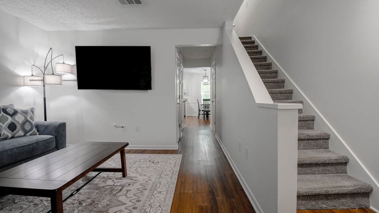 Photo of Livingroom in Auburn