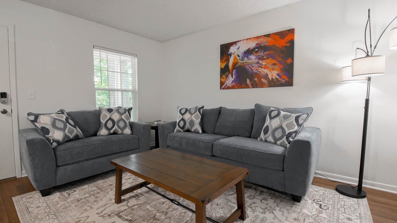 Photo of Livingroom in Auburn