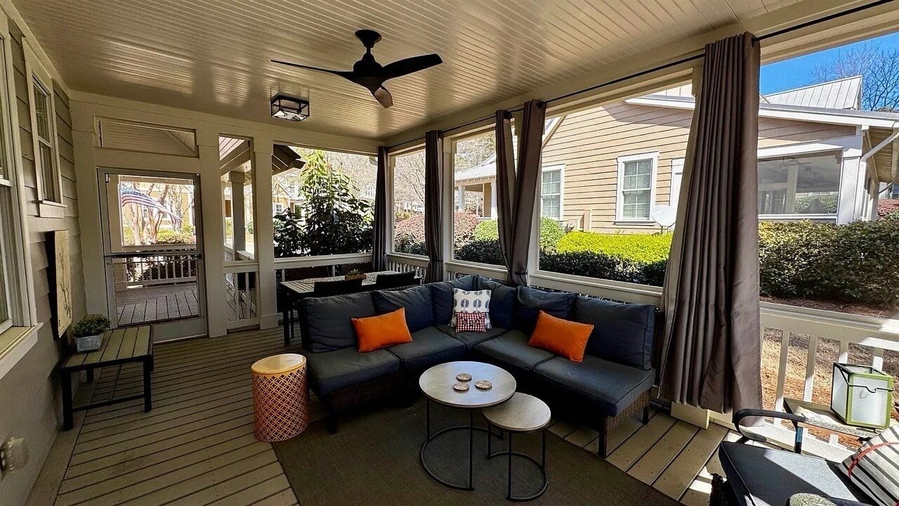 Photo of Livingroom in Reynolds Landing
