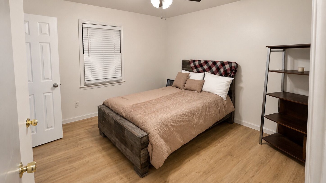 Photo of Bedroom in Valdosta