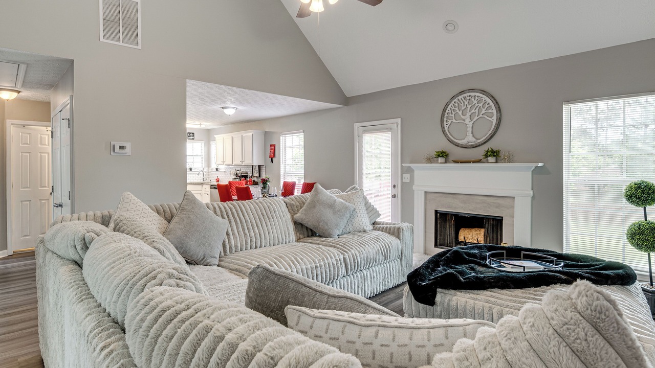 Photo of Bedroom in Locust Grove