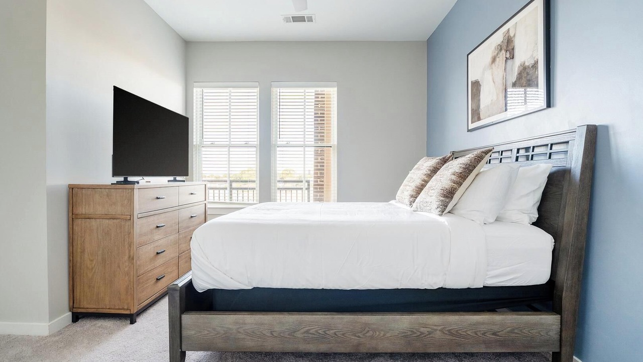 Photo of Bedroom in Hitch Village - Fred Wessels Homes
