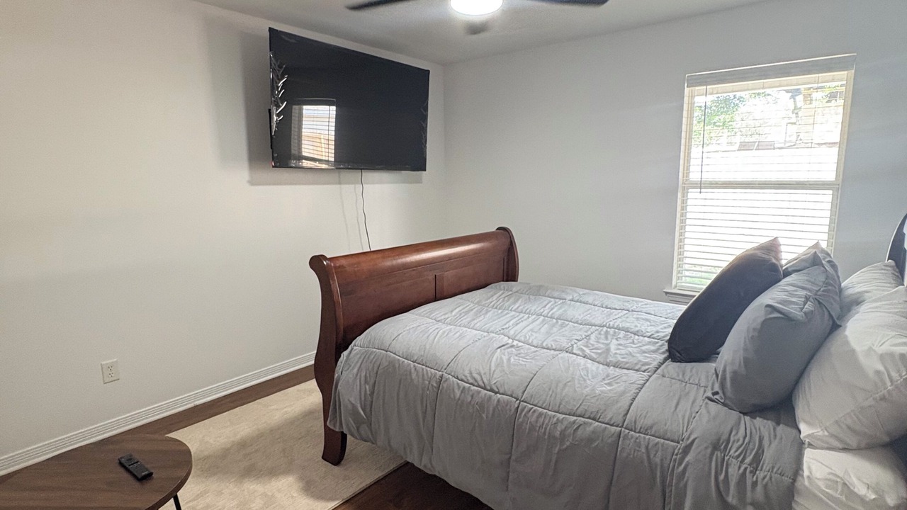Photo of Bedroom in Ono Island
