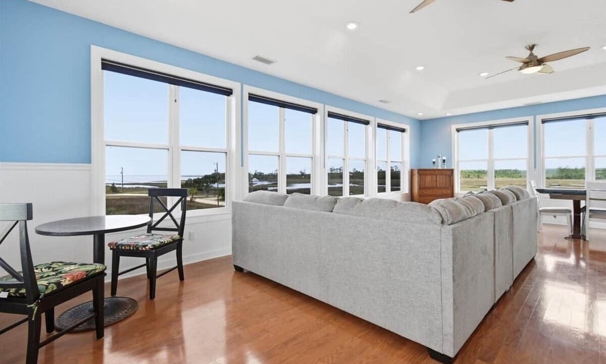 Photo of Livingroom in Perry