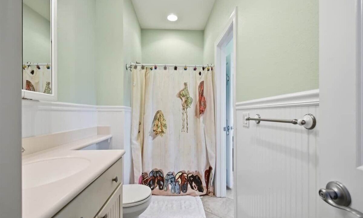 Photo of Bathroom in Perry