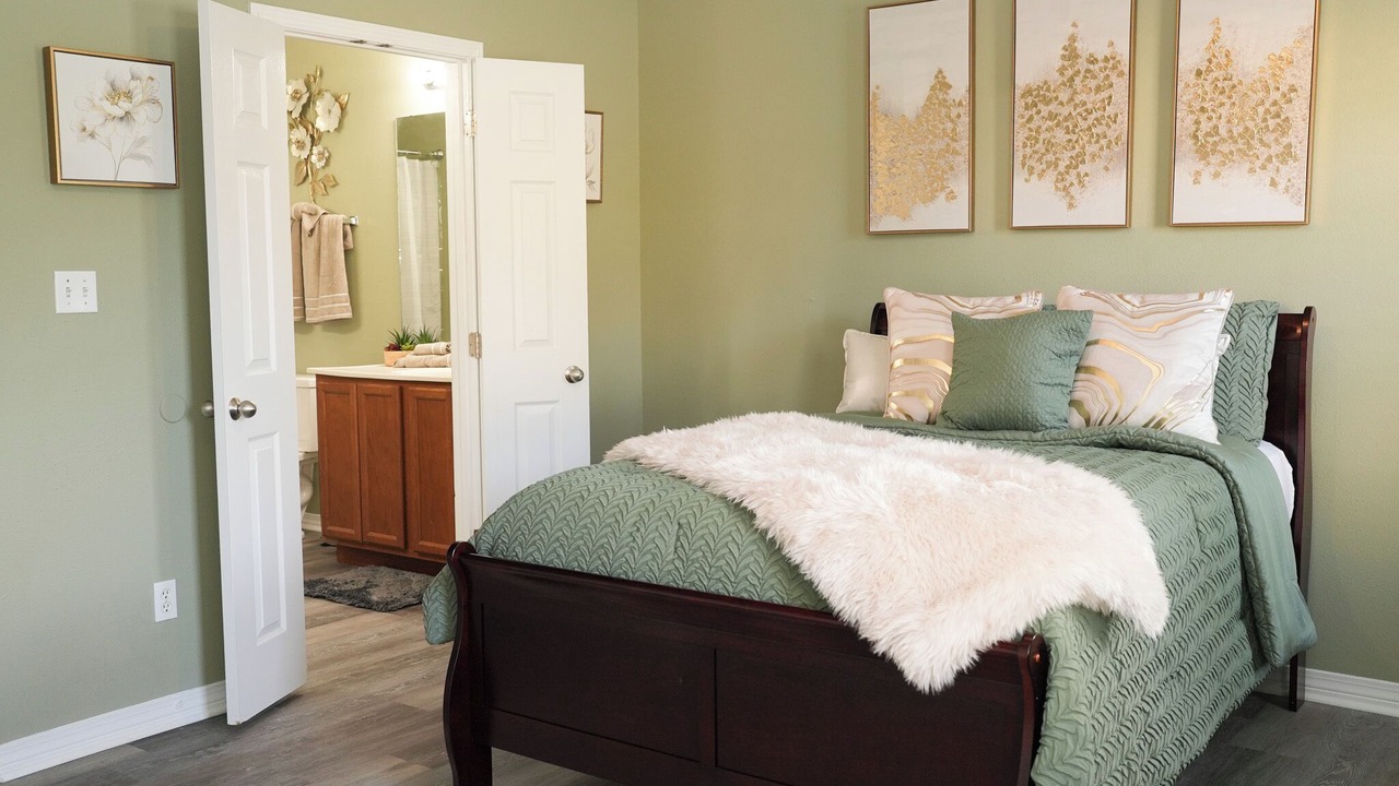 Photo of Bedroom in Gulf Hills
