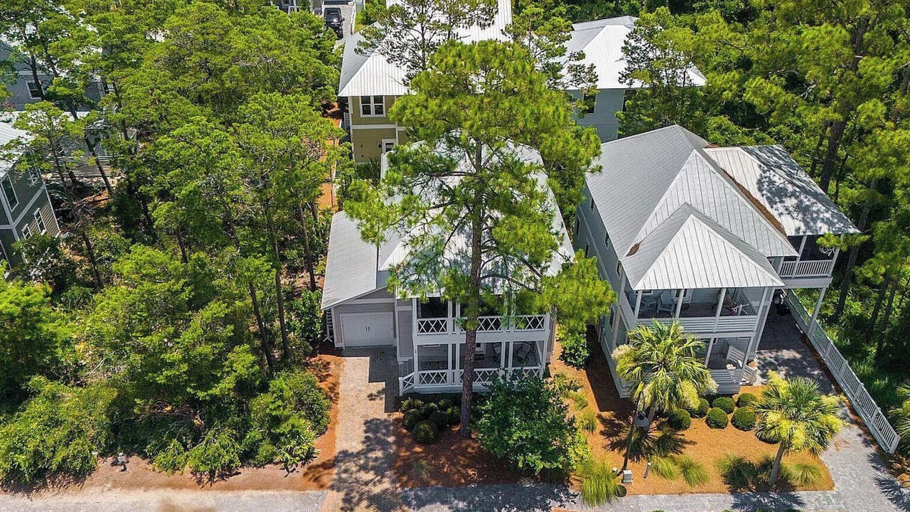 Photo of Outdoor in Lakeside at Blue Mountain Beach