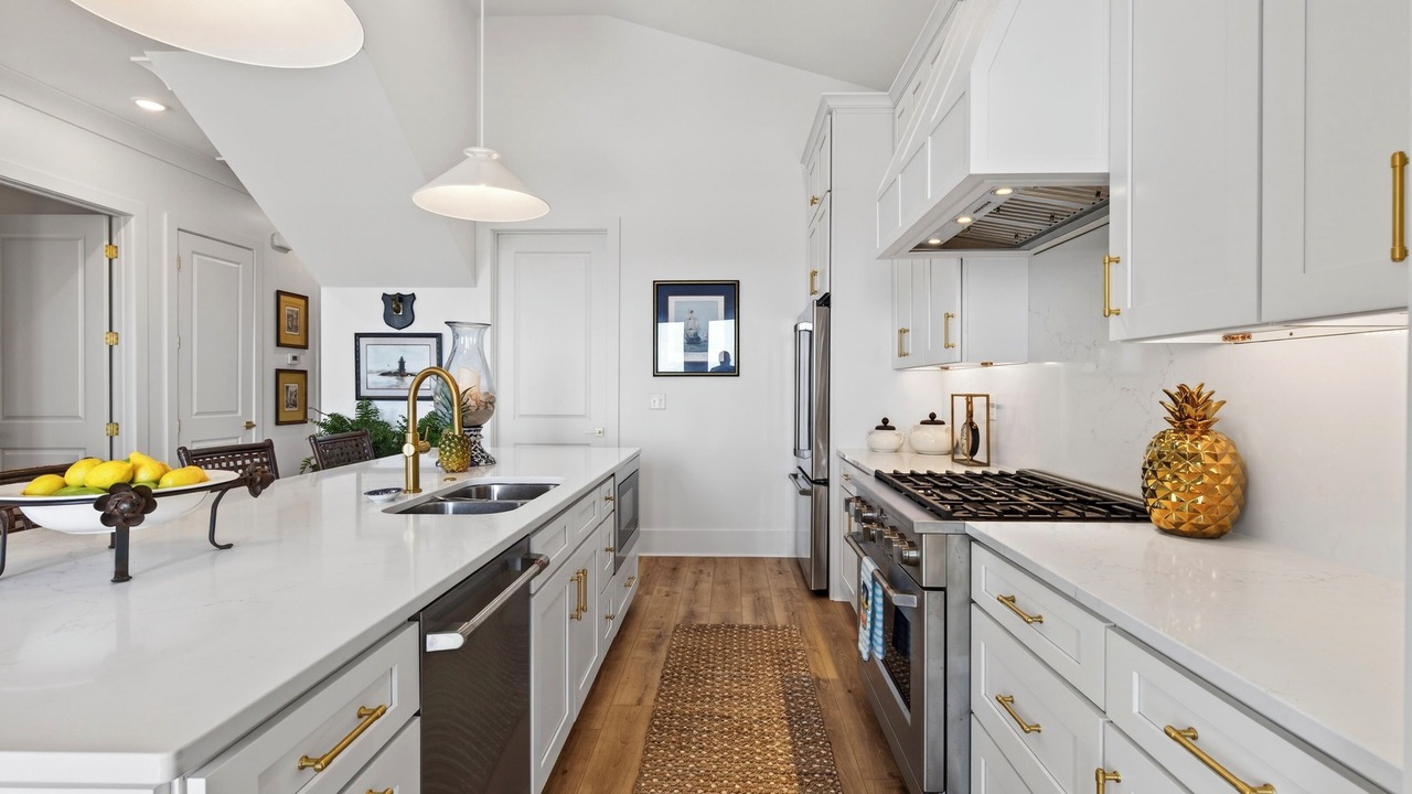Photo of Kitchen in Henderson Point