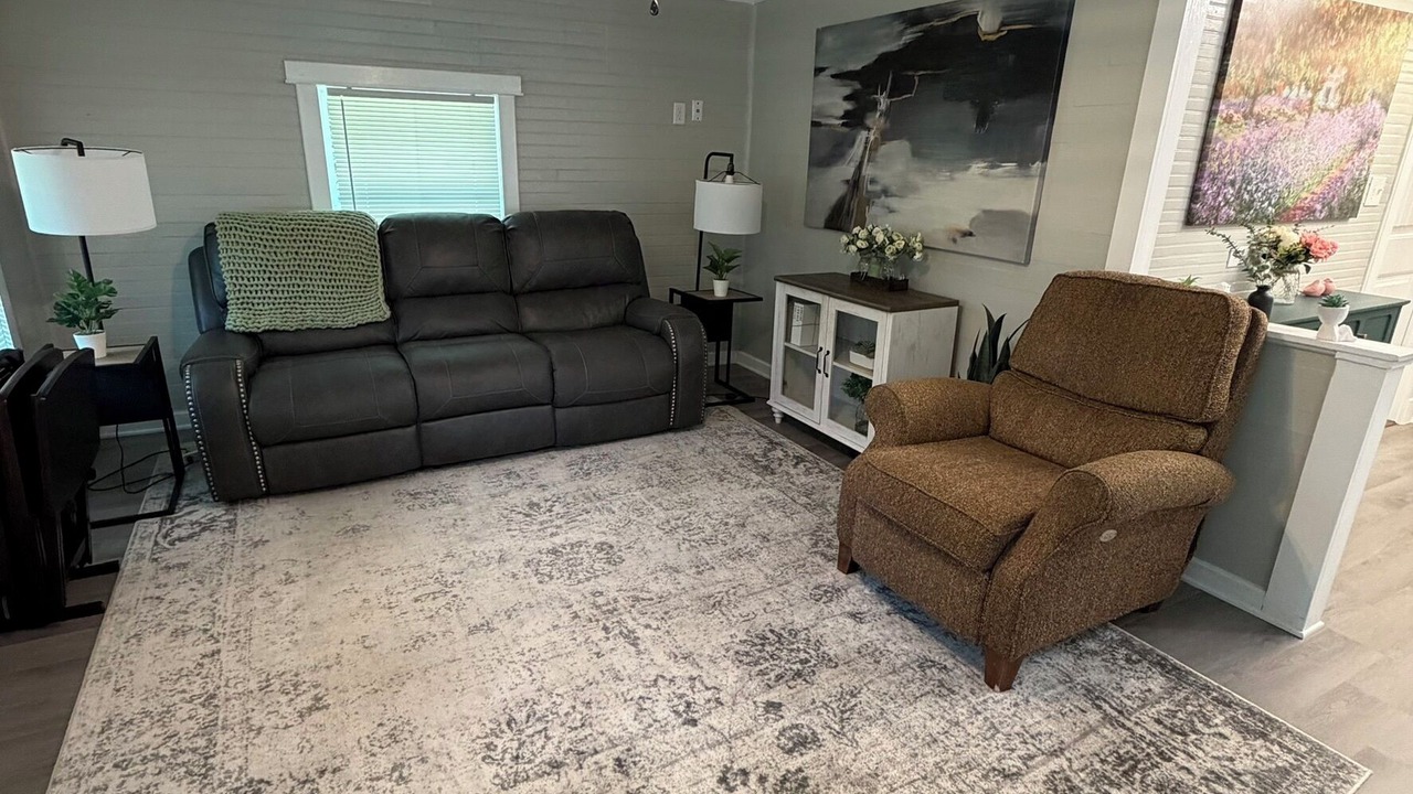 Photo of Livingroom in Milton