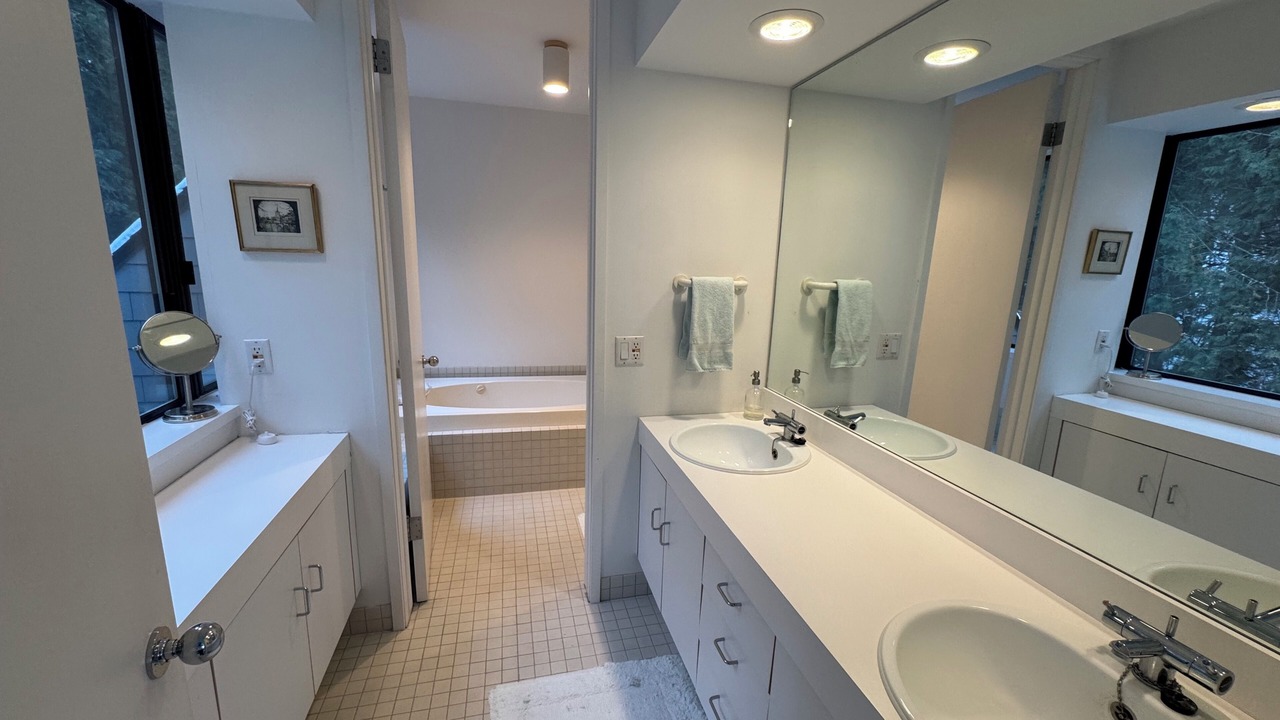 Photo of Bathroom in Northport