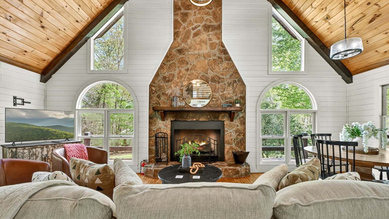 Photo of Livingroom in My Mountain