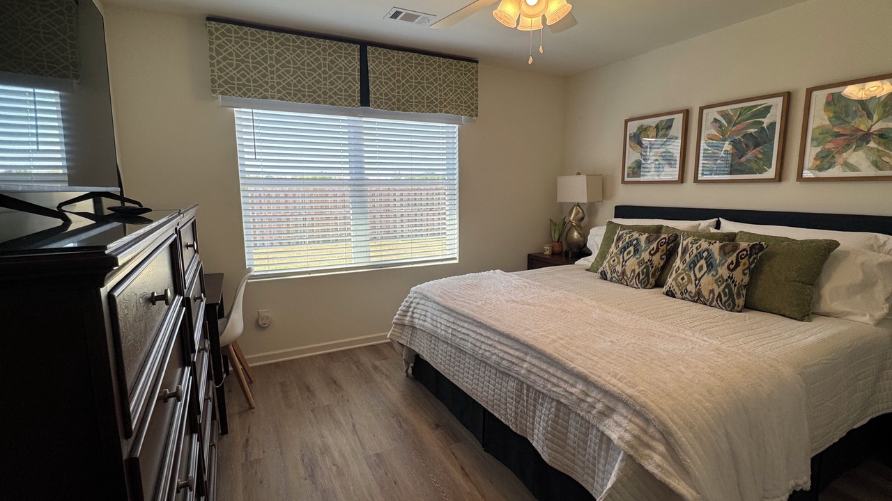 Photo of Bedroom in Northport