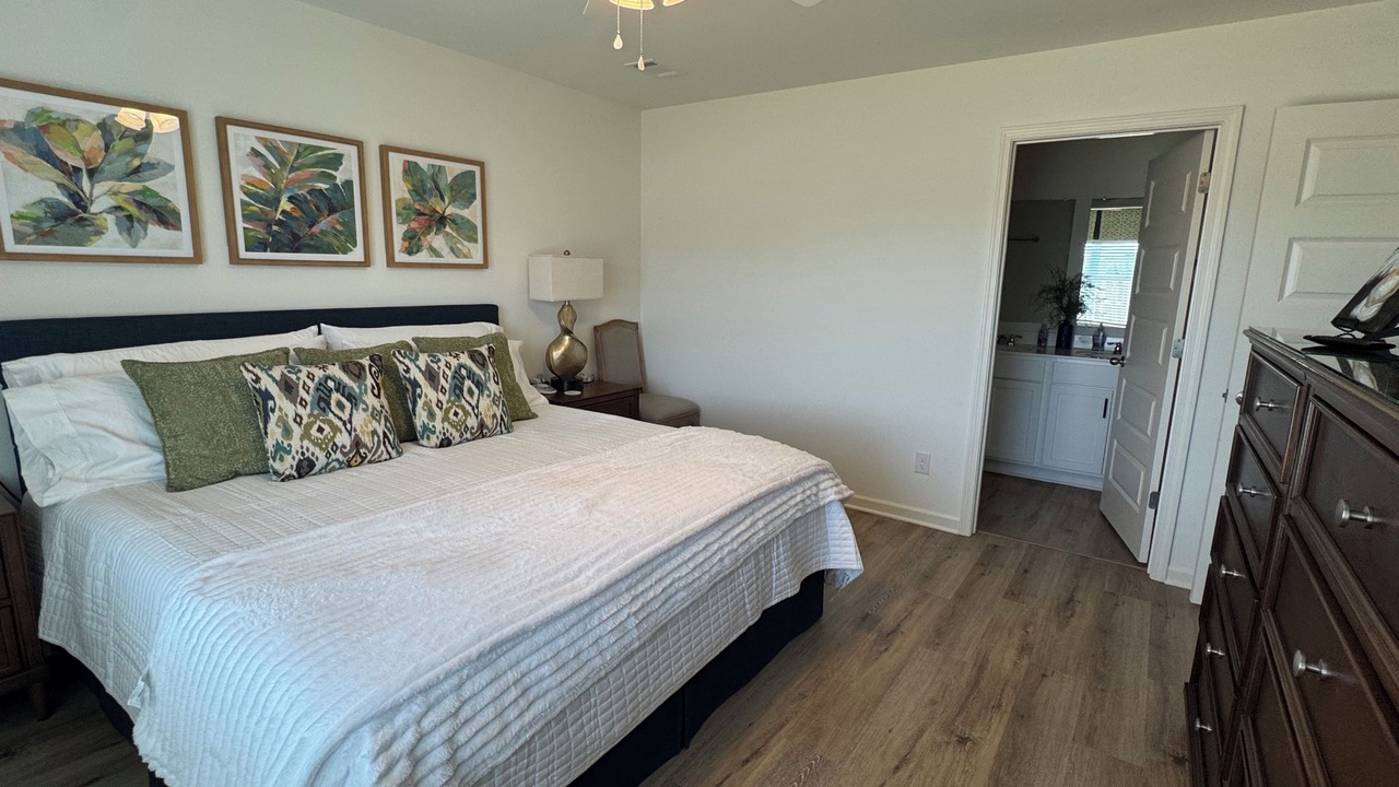 Photo of Bedroom in Northport