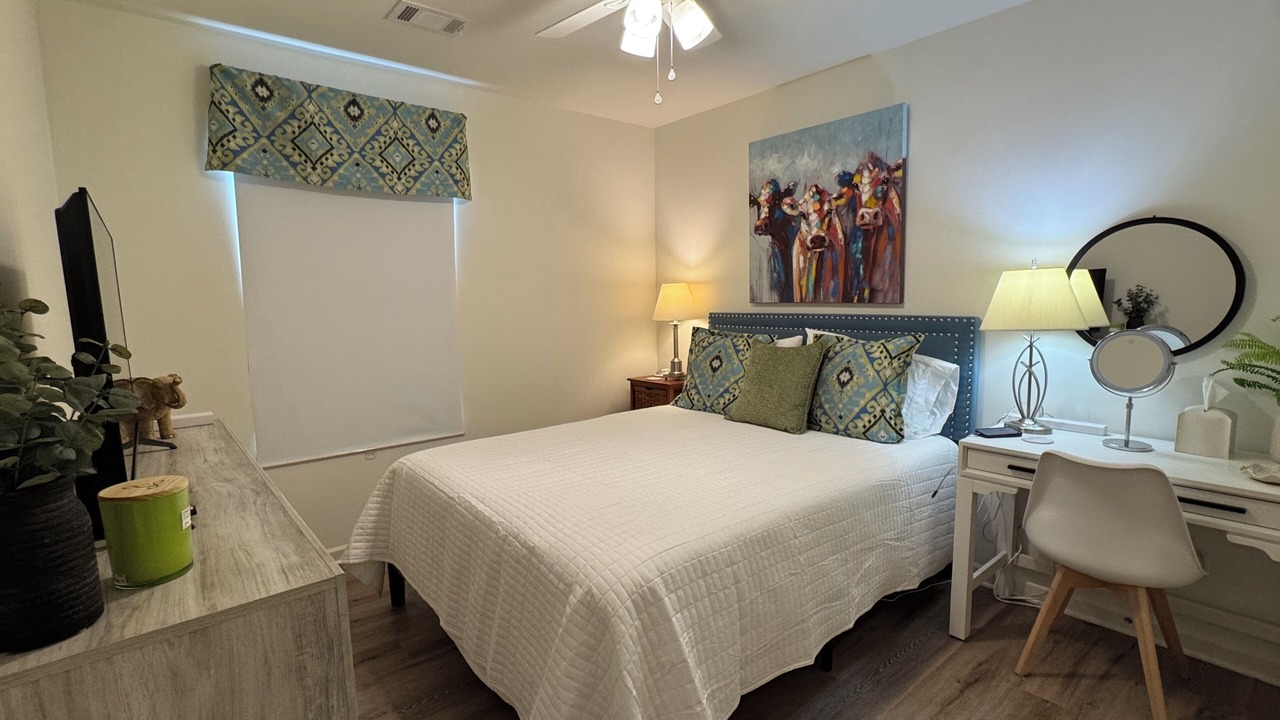 Photo of Bedroom in Northport