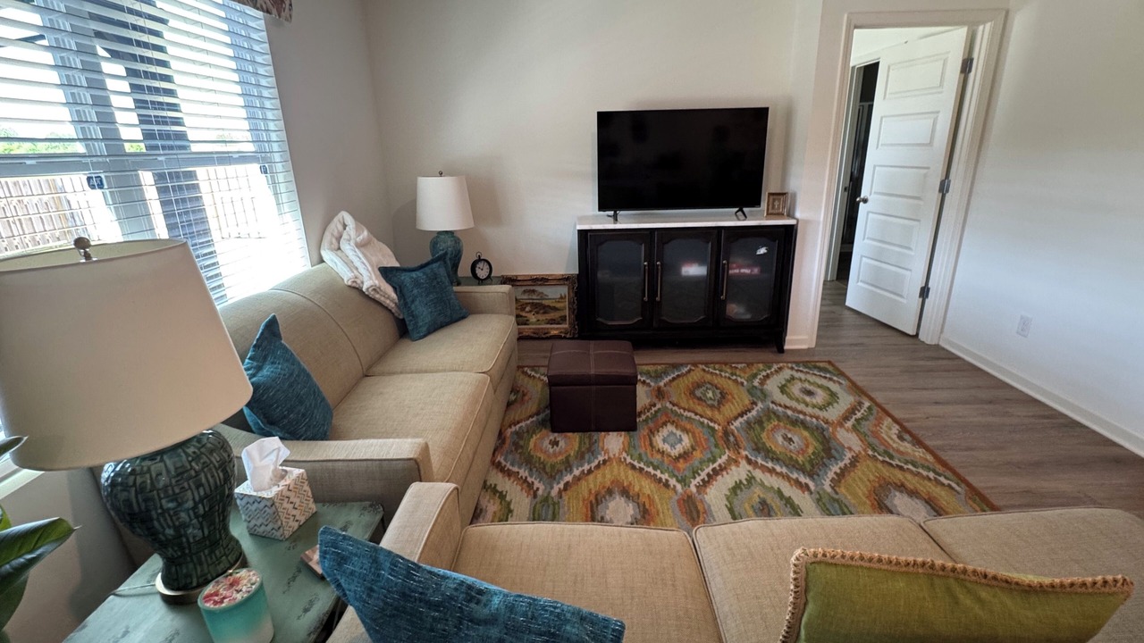 Photo of Livingroom in Northport