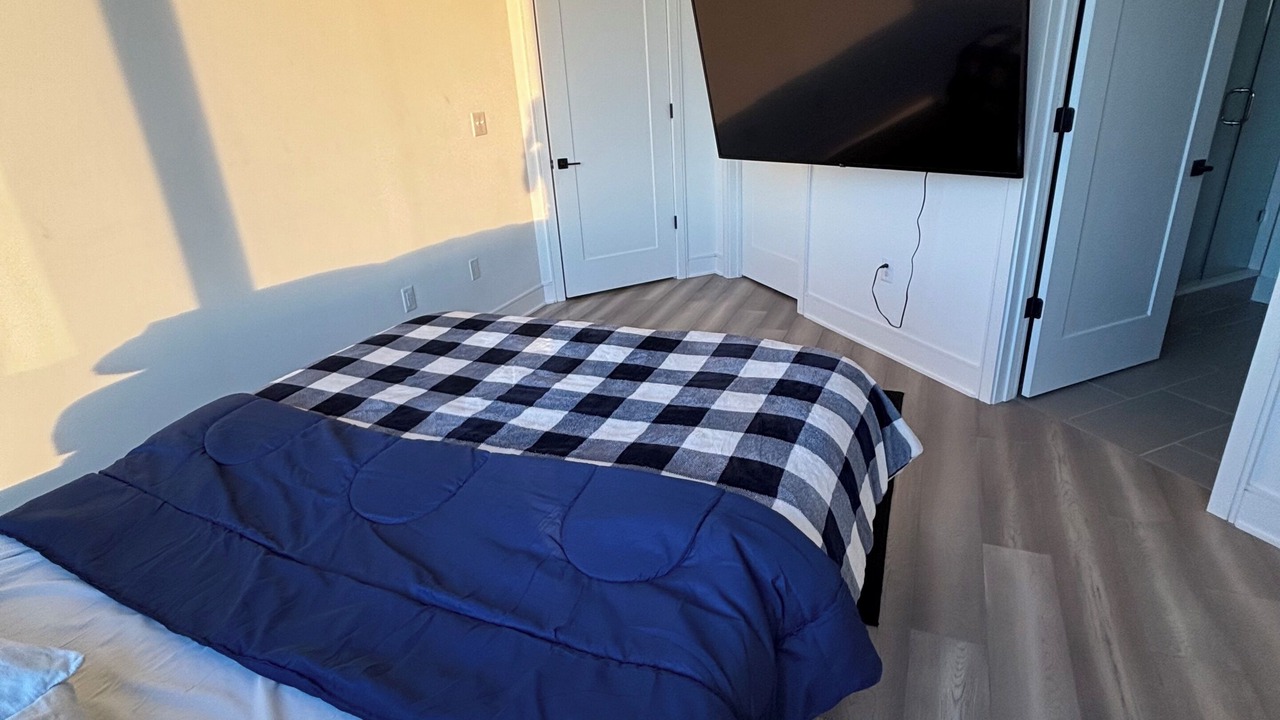 Photo of Bedroom in Westside