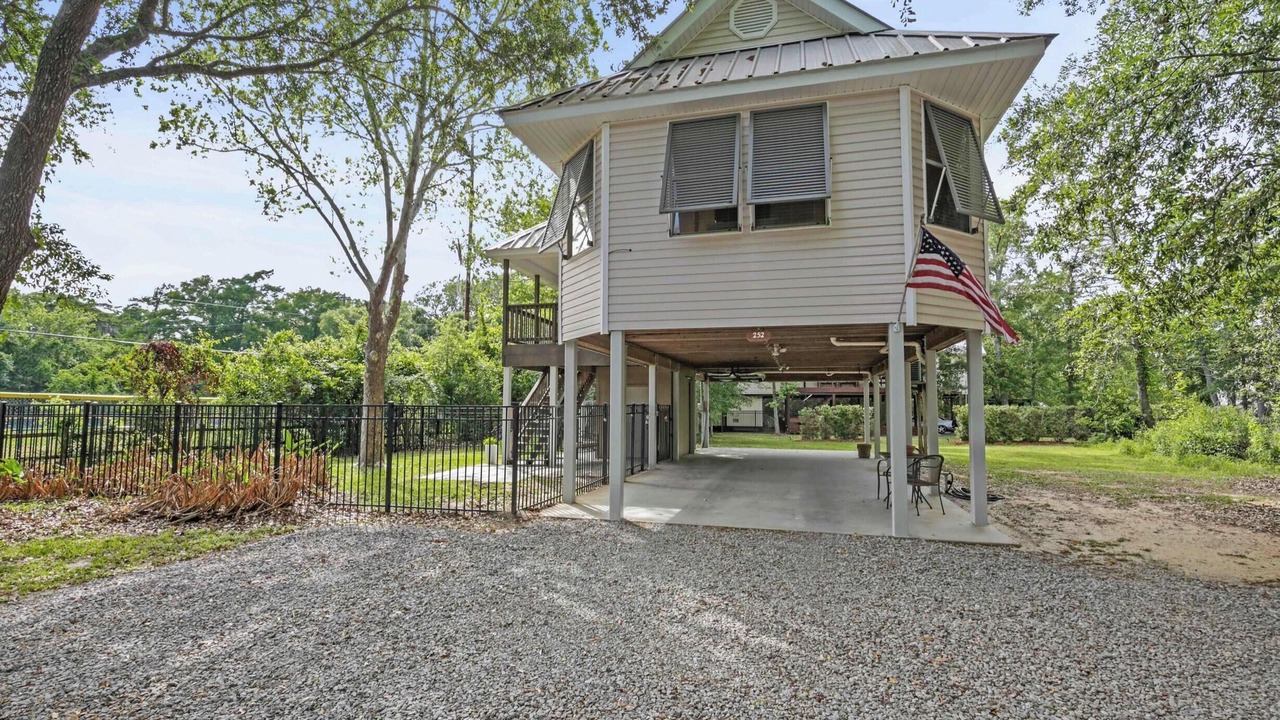 Photo of Outdoor in Mandeville