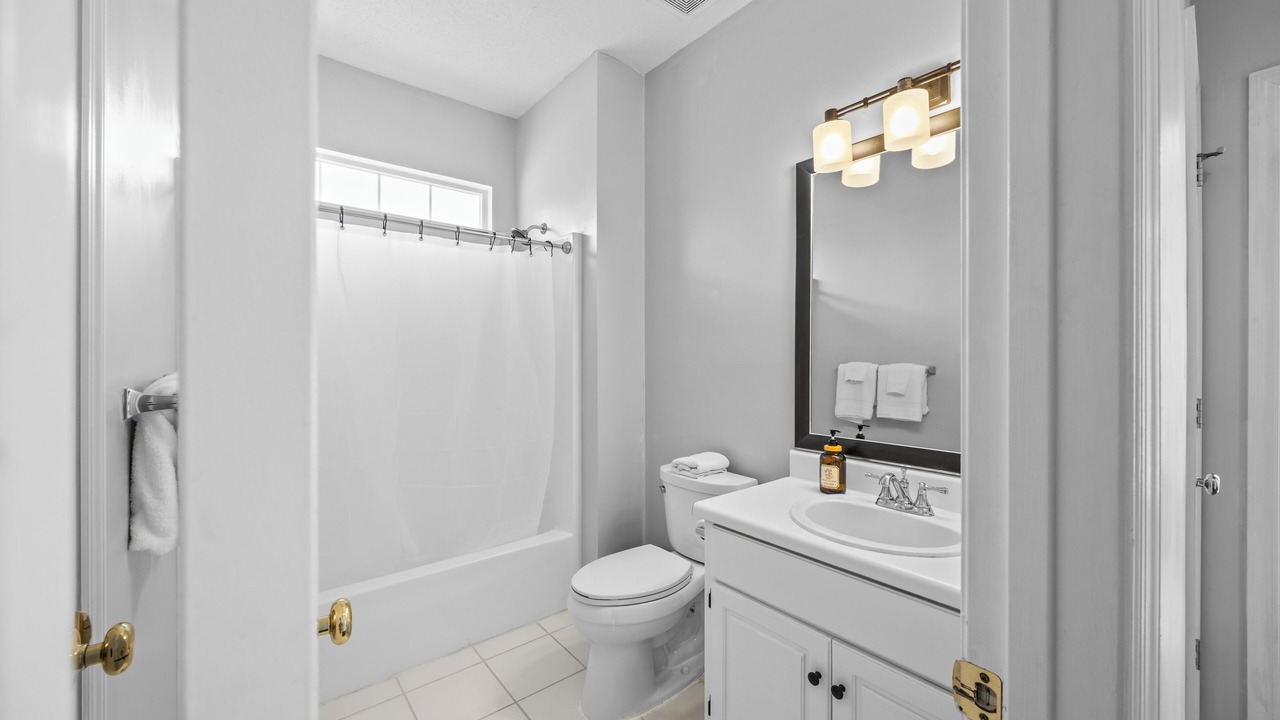 Photo of Bathroom in Martinez