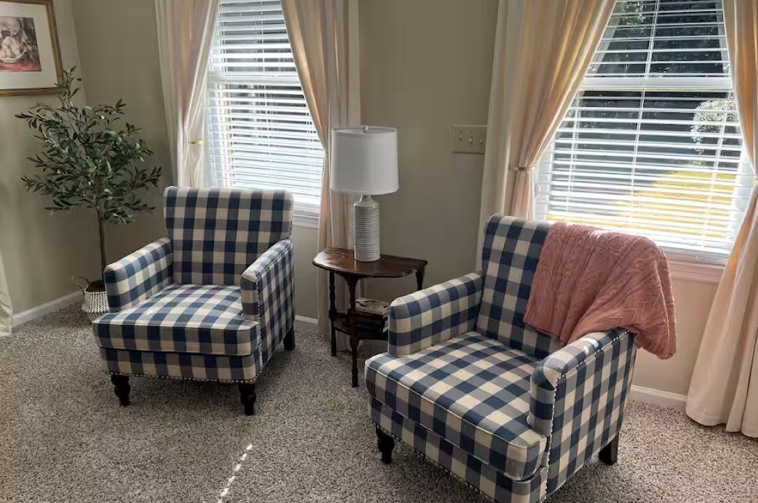 Photo of Livingroom in Pittsview