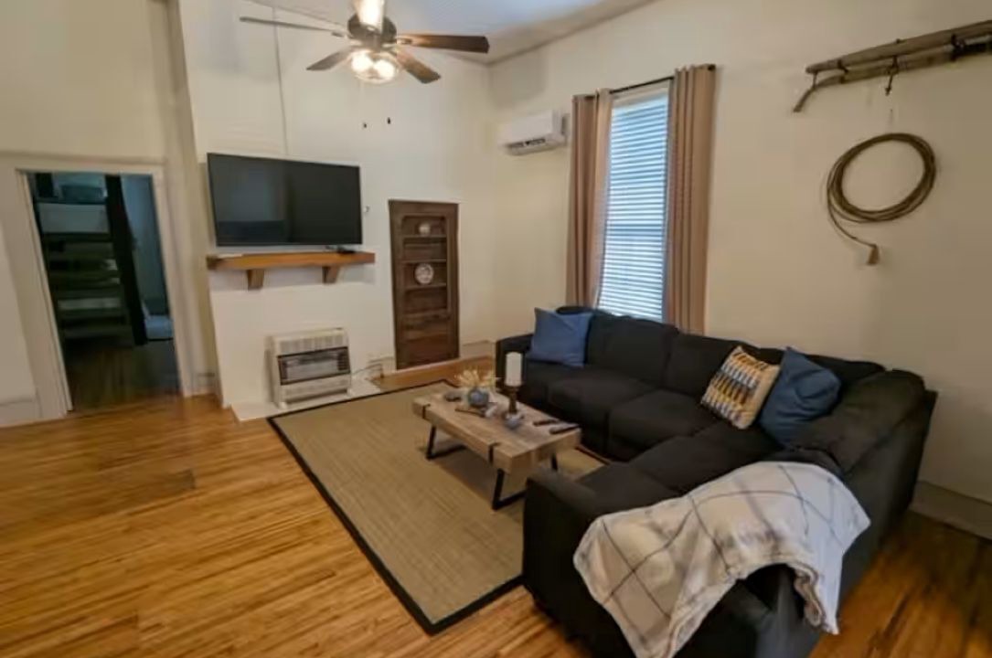 Photo of Livingroom in Pittsview
