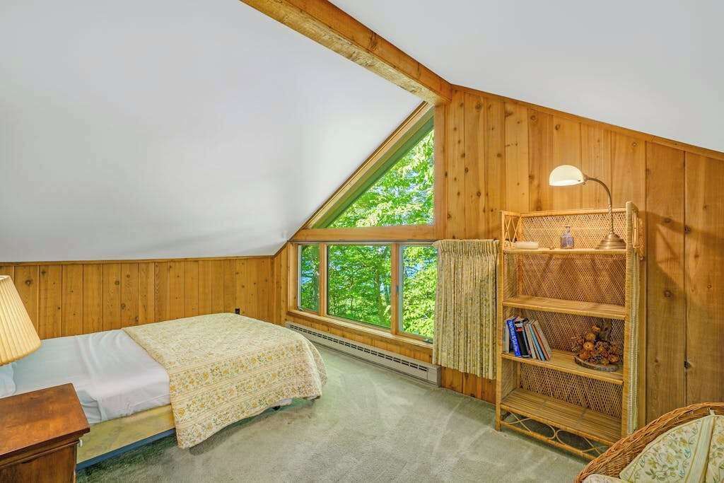 Photo of Bedroom in Lake Township
