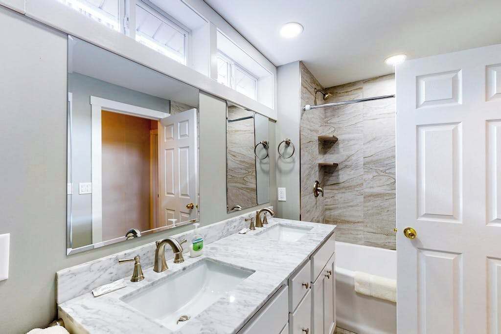 Photo of Bathroom in Empire