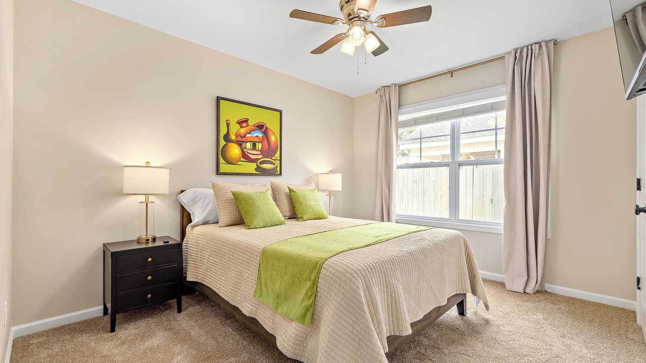 Photo of Bedroom in Enterprise