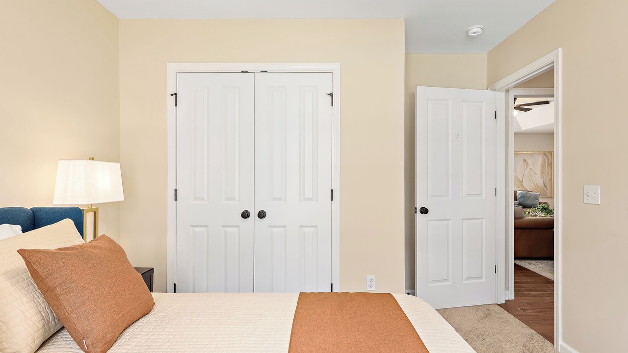 Photo of Bedroom in Enterprise