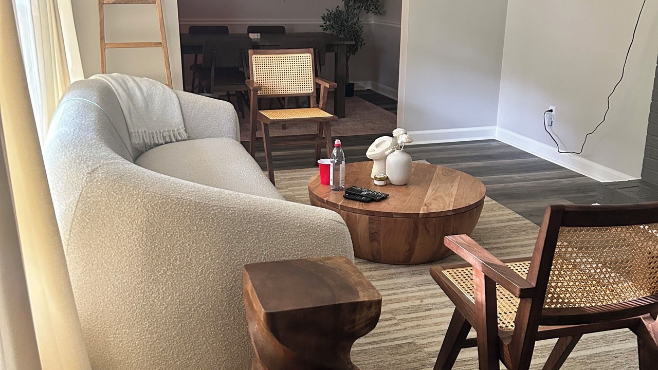 Photo of Livingroom in Tucker